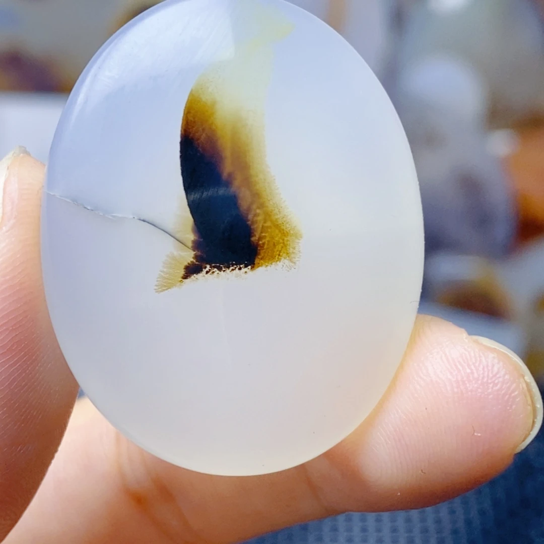 玛瑙/玉髓未镶嵌珠宝奇石