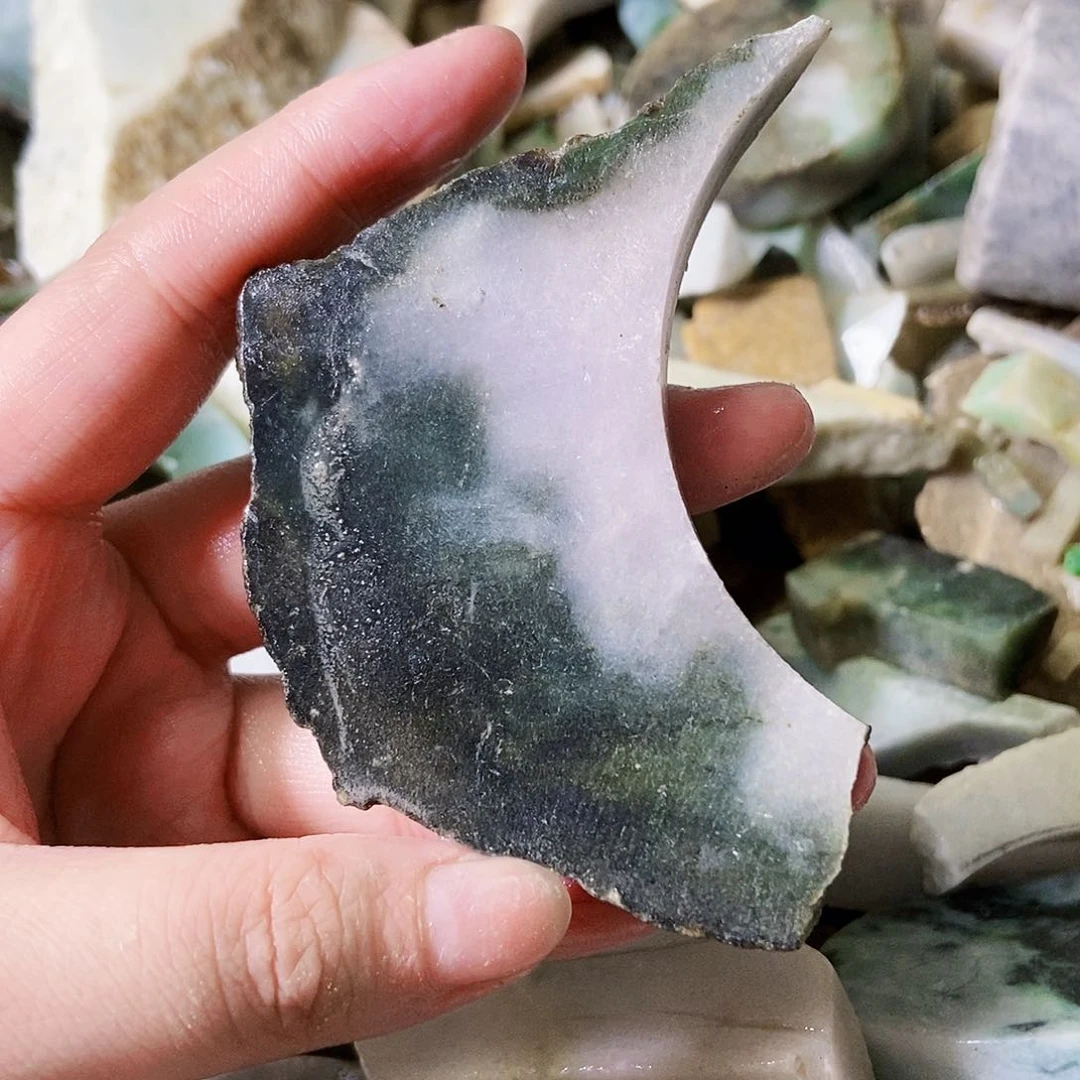 翡翠未镶嵌颈饰天然翡翠