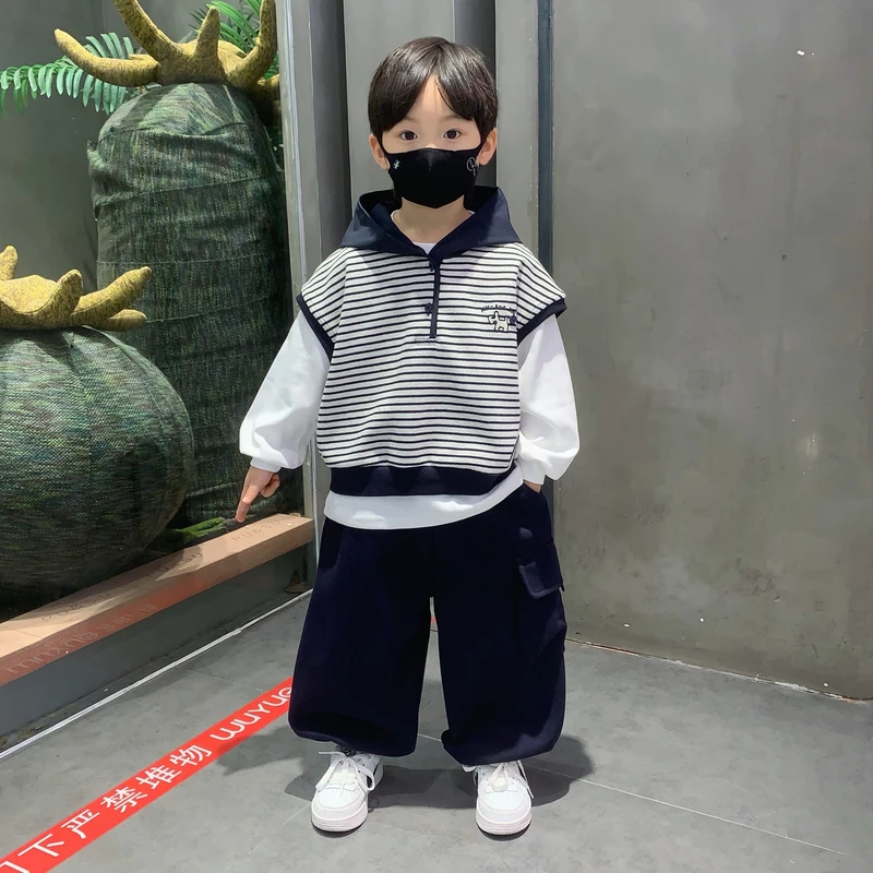男童秋装套装2025新款痞帅韩版儿童装宝宝春秋款马甲卫衣三件套潮