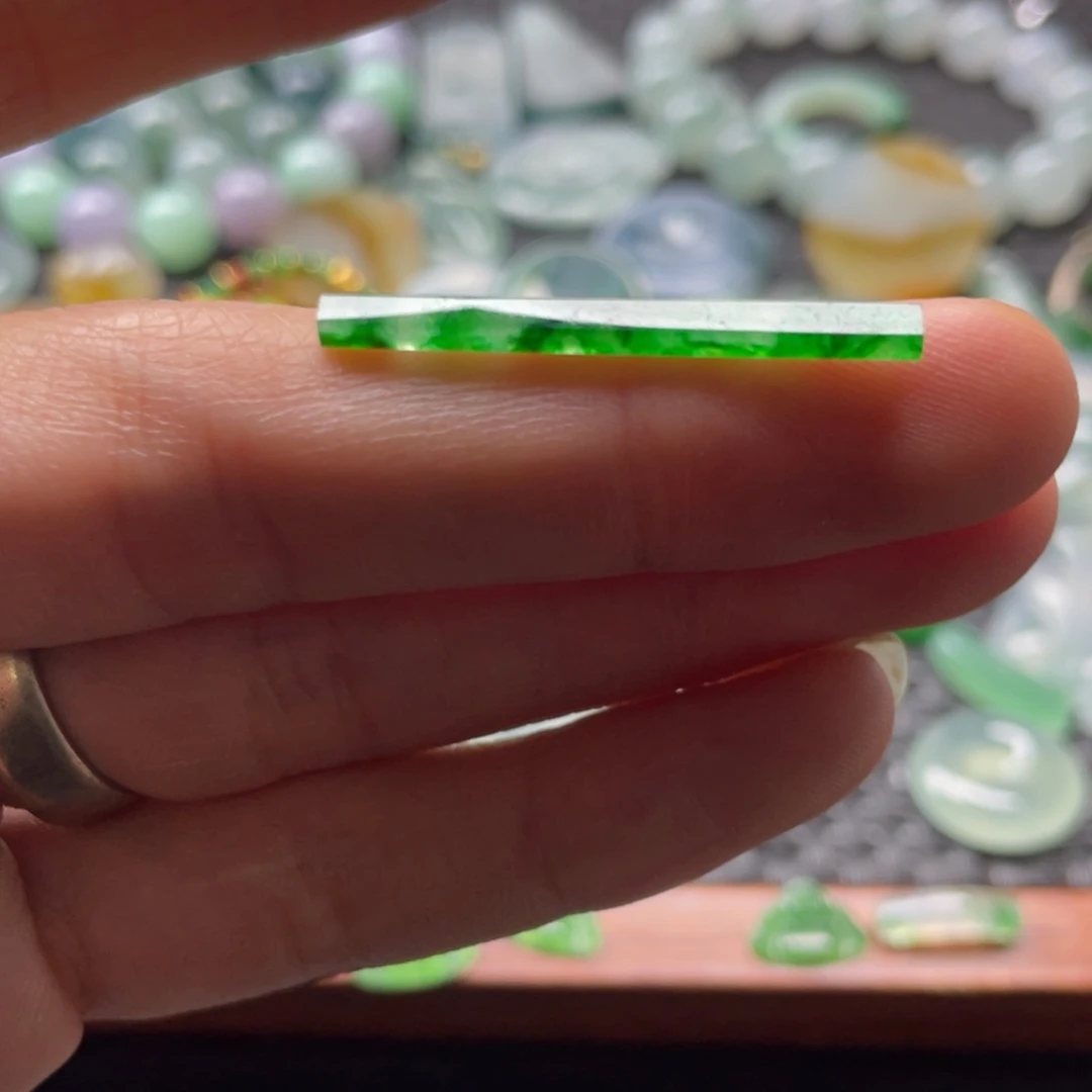 .***.翡翠未镶嵌颈饰翡翠