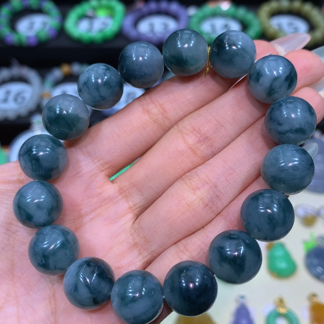 翡翠未镶嵌颈饰翡翠12