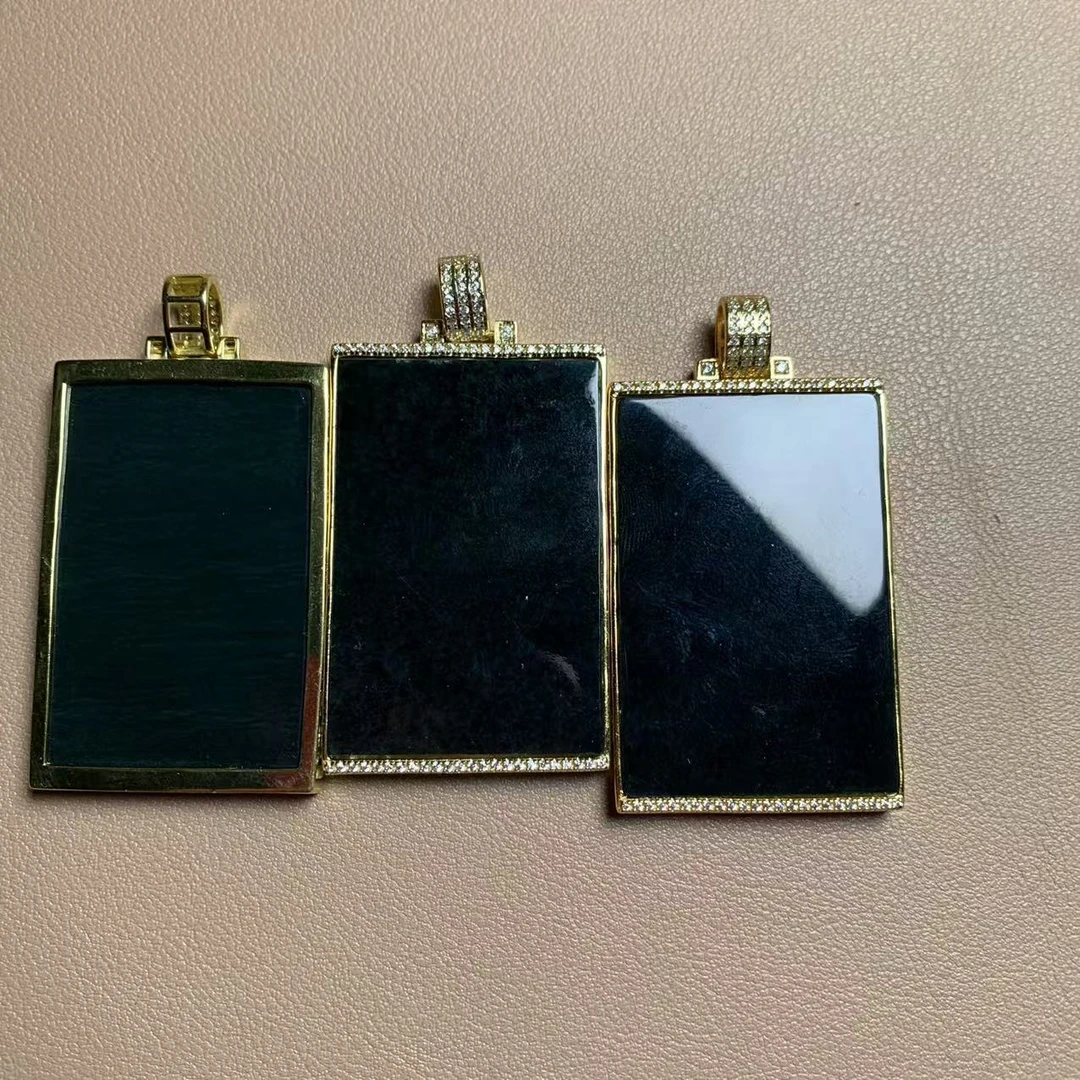 【现场收货】天然老料和田玉无事牌 多样性发货发其一  10005