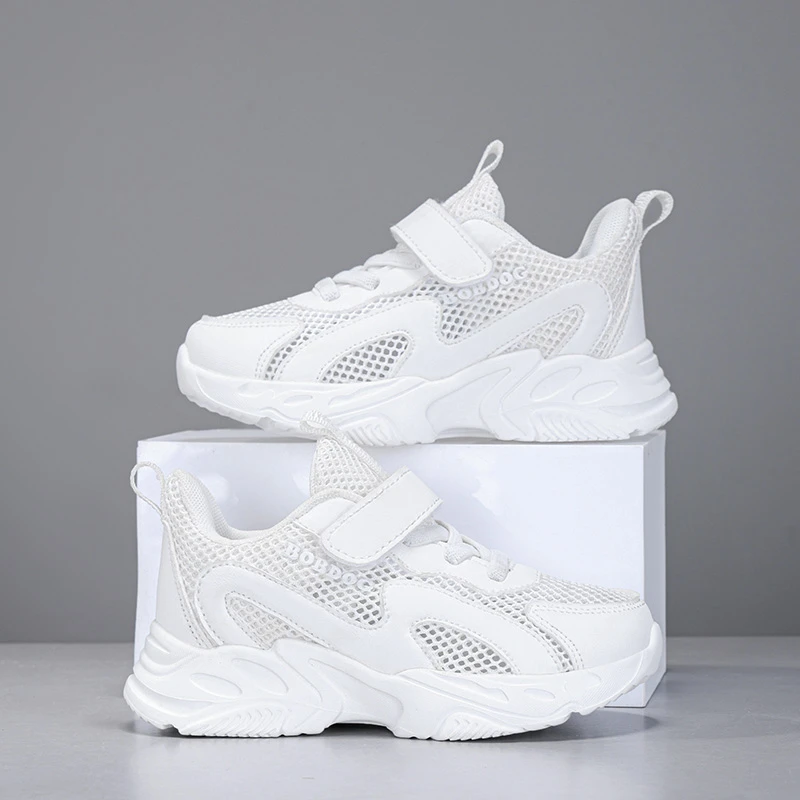 巴布豆儿童小白鞋2025男孩子白色软底轻便运动鞋女童透气单网跑鞋