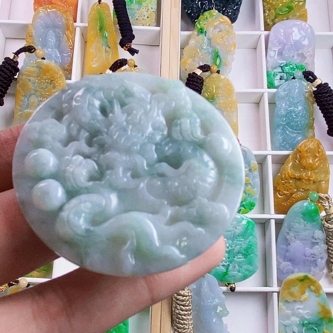 翡翠未镶嵌颈饰翡翠