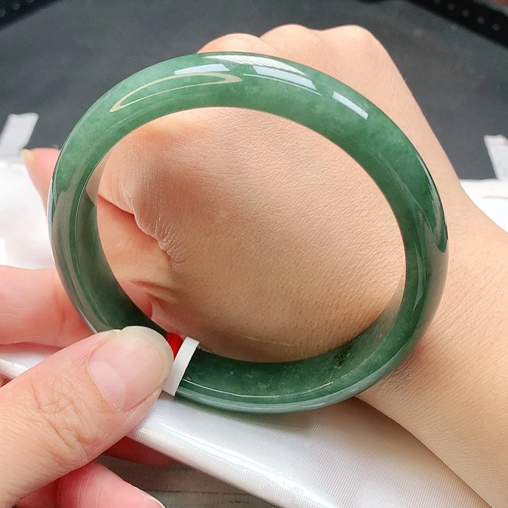 翡翠手镯未镶嵌手镯63