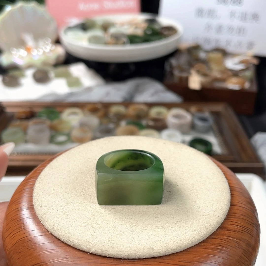 和田玉戒指未镶嵌z28碧玉马鞍18.3不退换