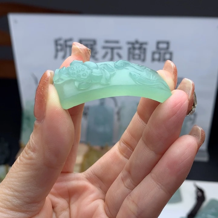 定制翡翠未镶嵌天然翡翠