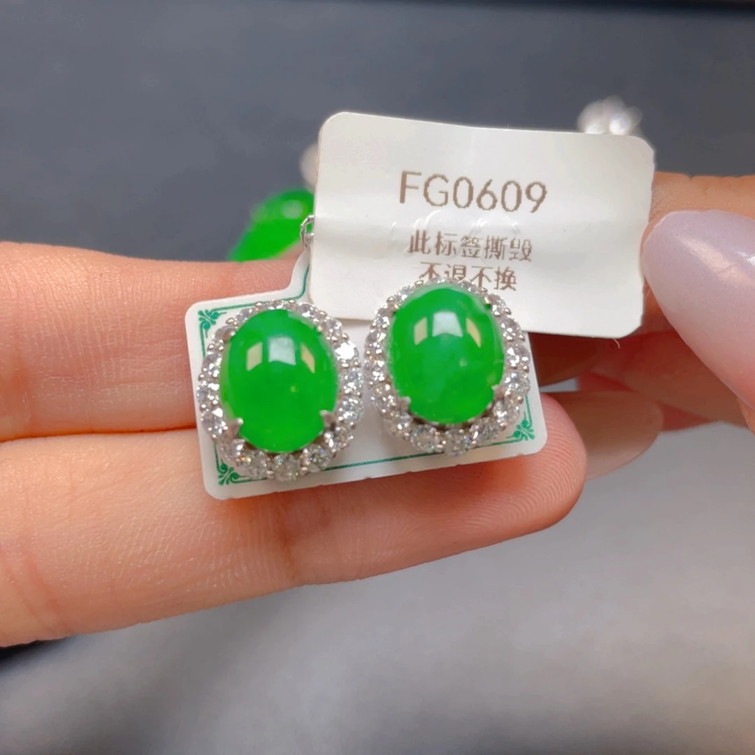 【闪购商品】颈饰银S925镶嵌翡翠翡翠