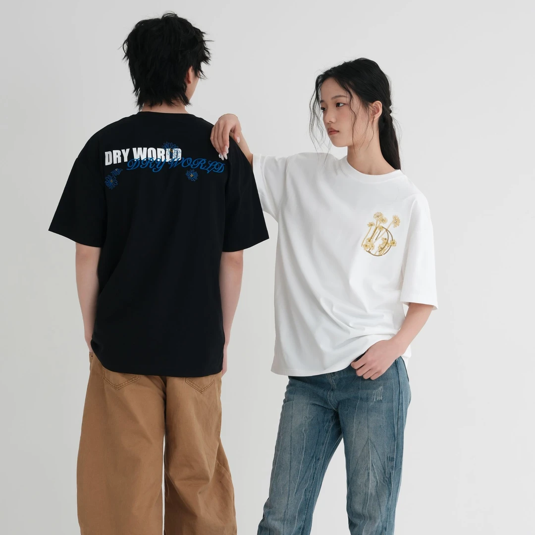 DRYWORLD2025夏季休闲百搭小雏菊刺绣短袖潮流宽松领口不变形T恤