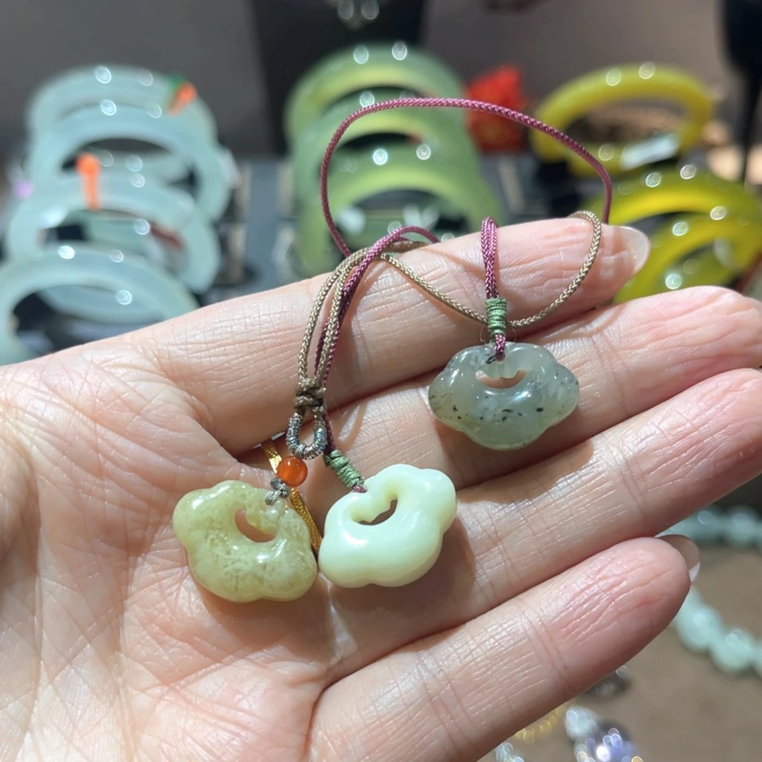 岫玉手镯未镶嵌手镯