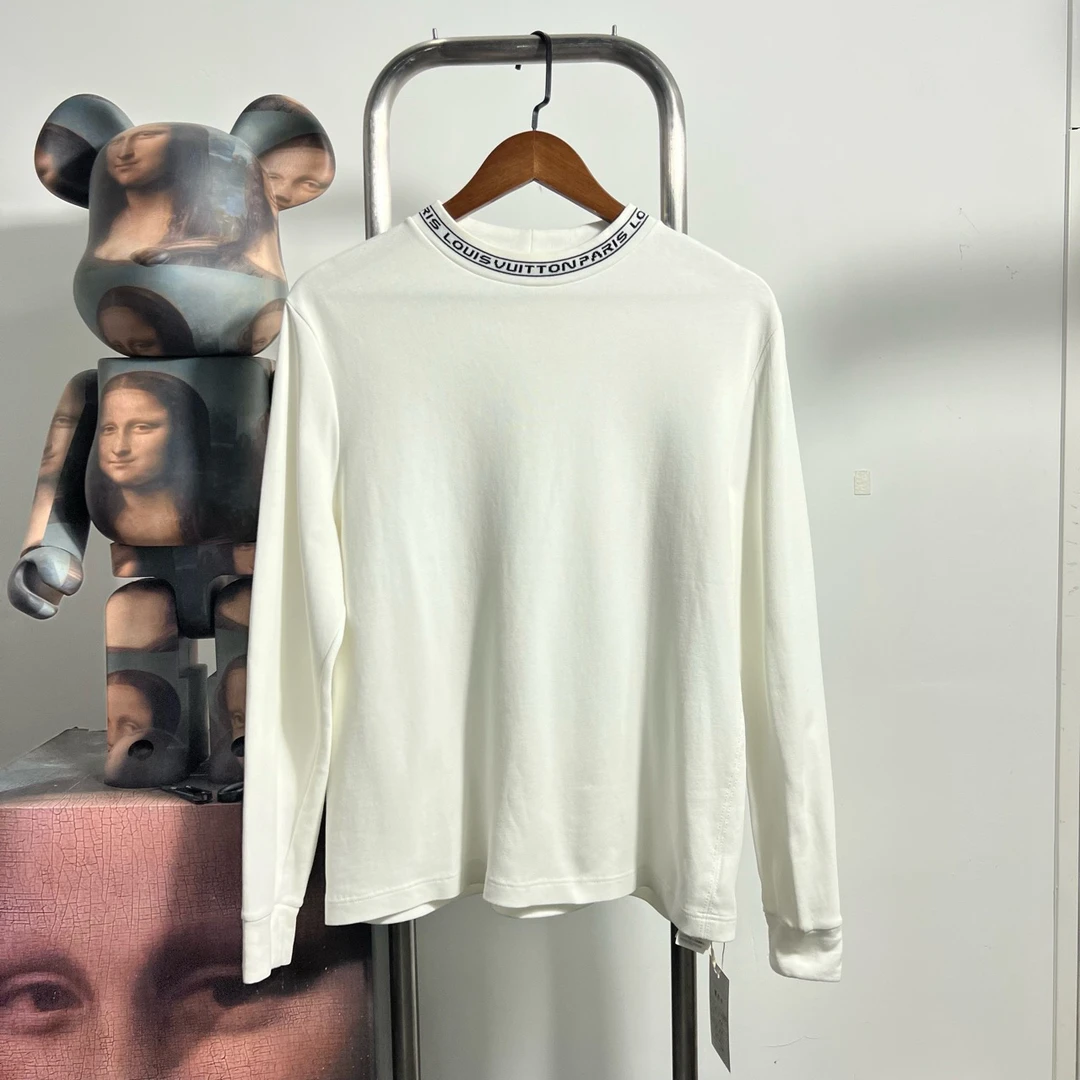 99新 LouisVuitton/路易威登 领口卫衣 R0914 尺码：M胸围52衣长62