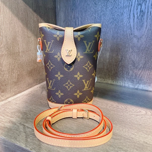 95新 LouisVuitton/路易威登 lv老花薯条包15cm棕色芯片VB01
