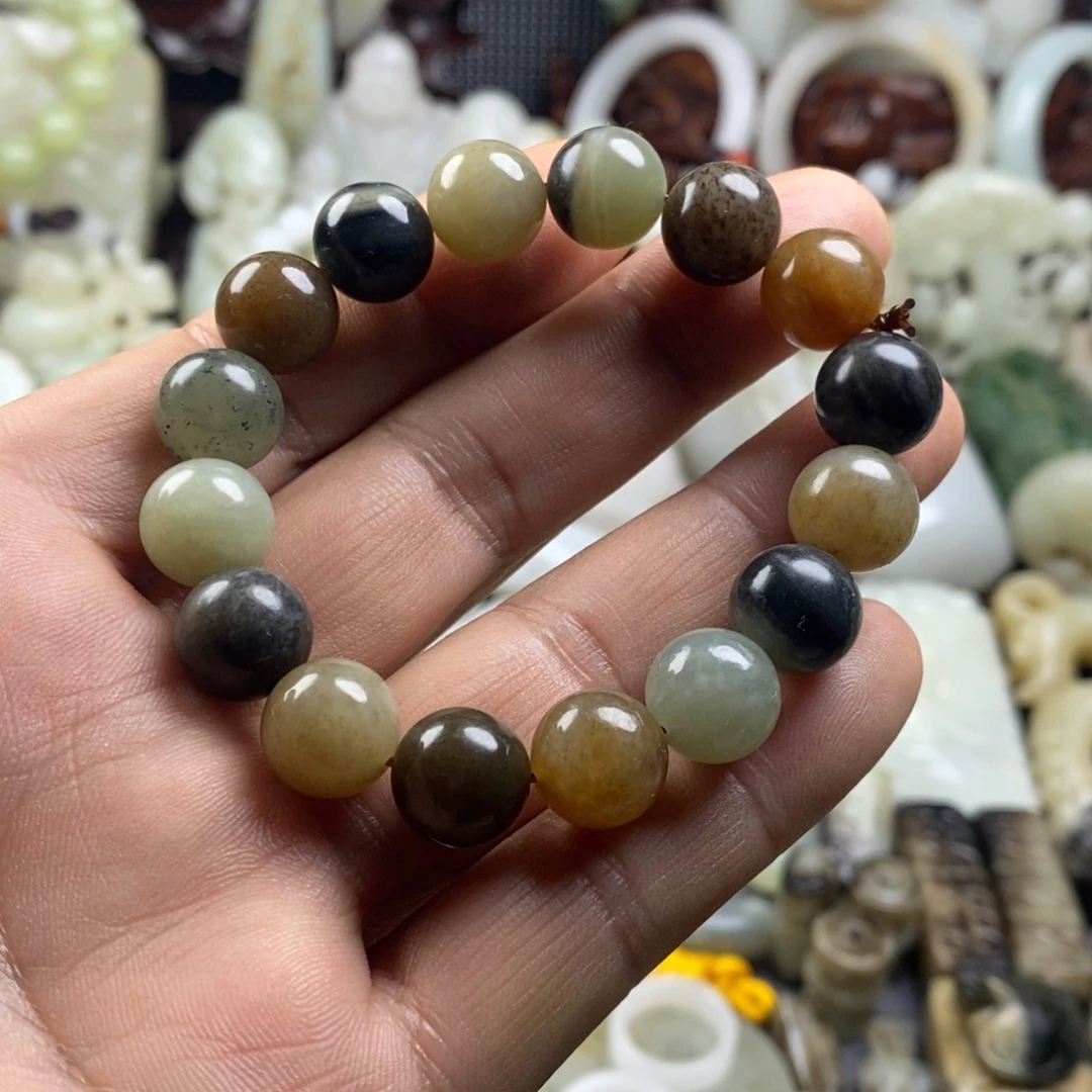 和田玉（糖玉）未镶嵌颈饰