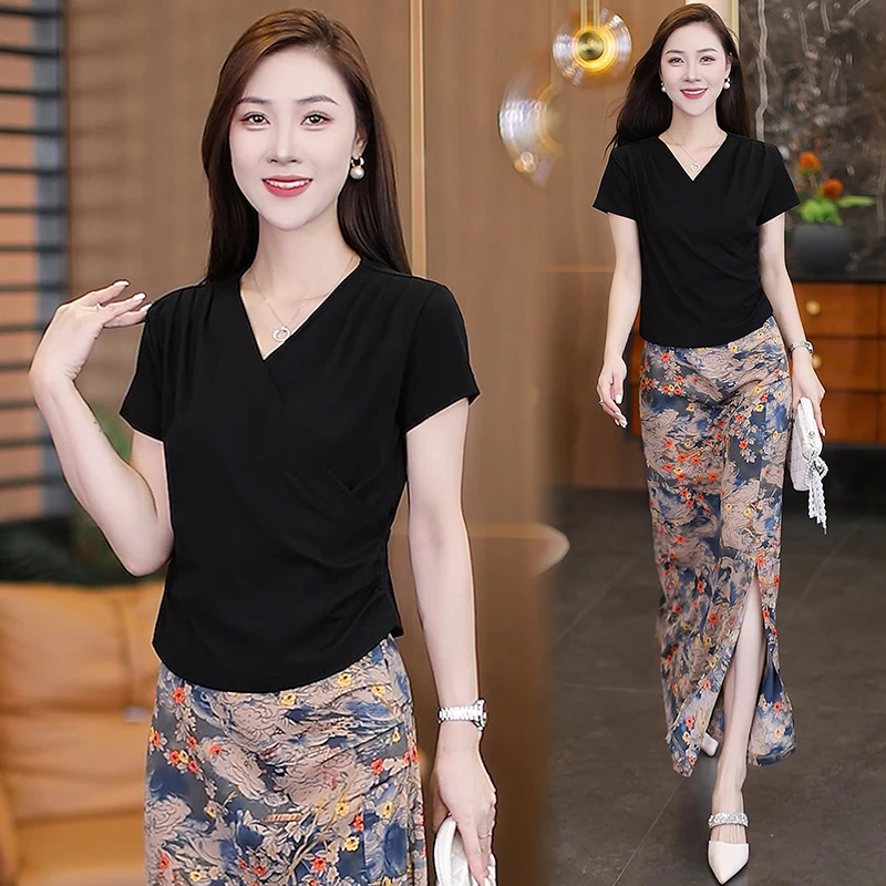 时尚套装女2025夏季新款洋气质宽松显瘦V领上衣碎花半身裙两件套
