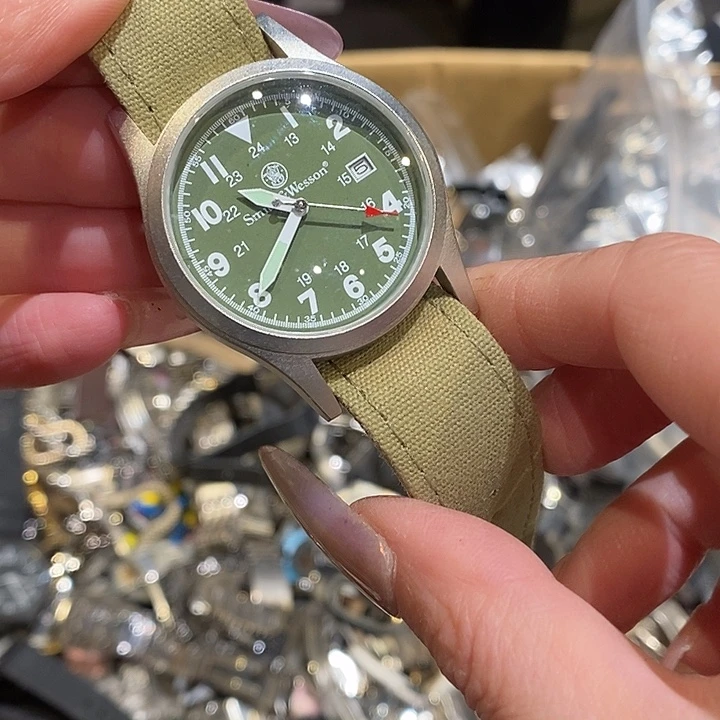 天***6中古香水项链手链耳饰耳钉锆石（处理）