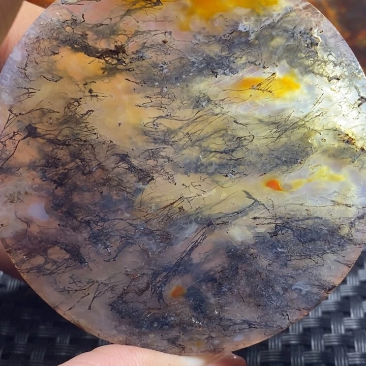 玛瑙/玉髓颈饰未镶嵌创****界