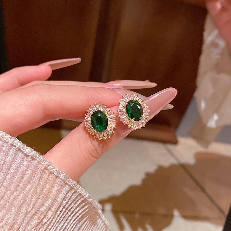 铜合金锆石耳饰 法式复古轻奢绿色锆石耳钉气质宫廷风经典奢华