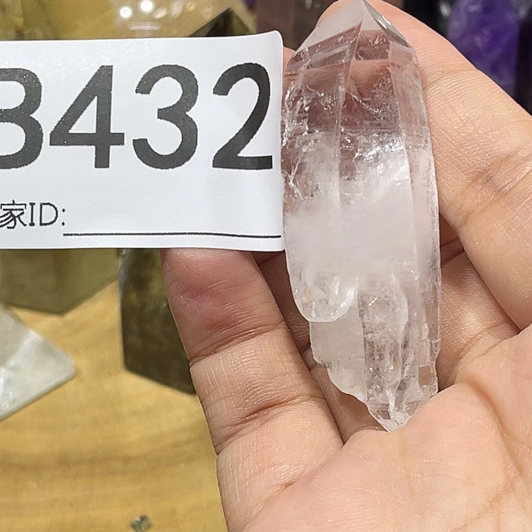 水晶珠宝半成品未镶嵌多样性发其一微瑕