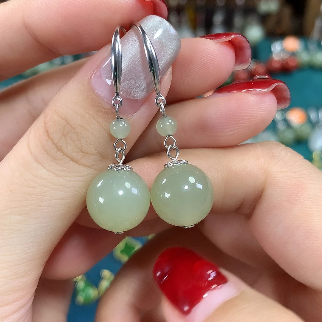 和田玉银S925镶嵌耳饰天然青海料卡12mm左右