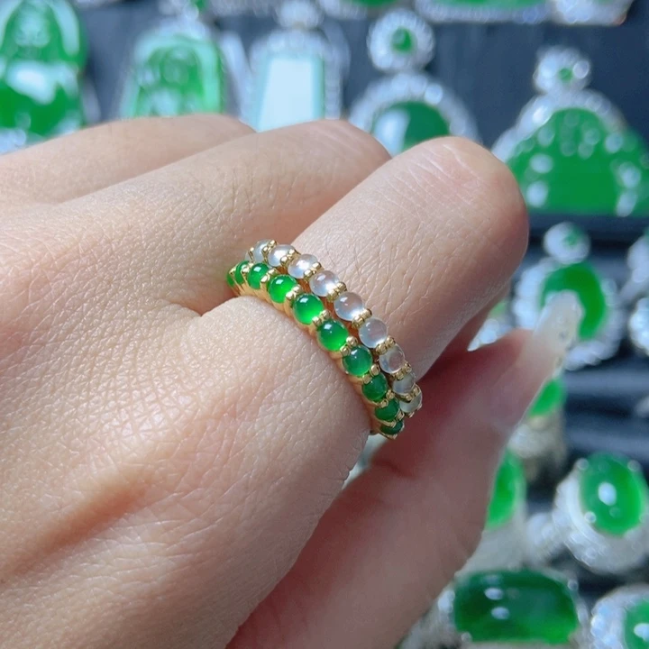 翡翠颈饰18K金镶嵌         