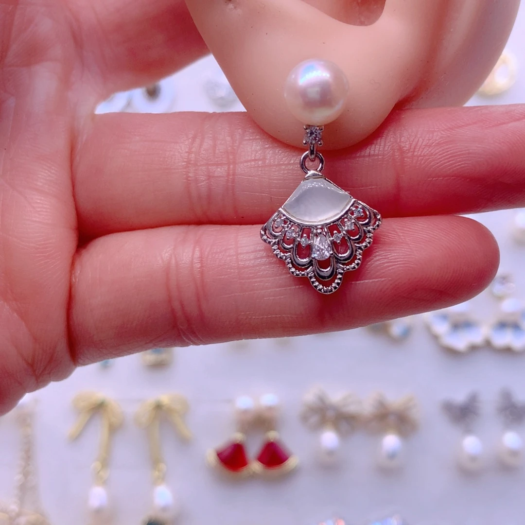 合金耳饰淡水珍珠