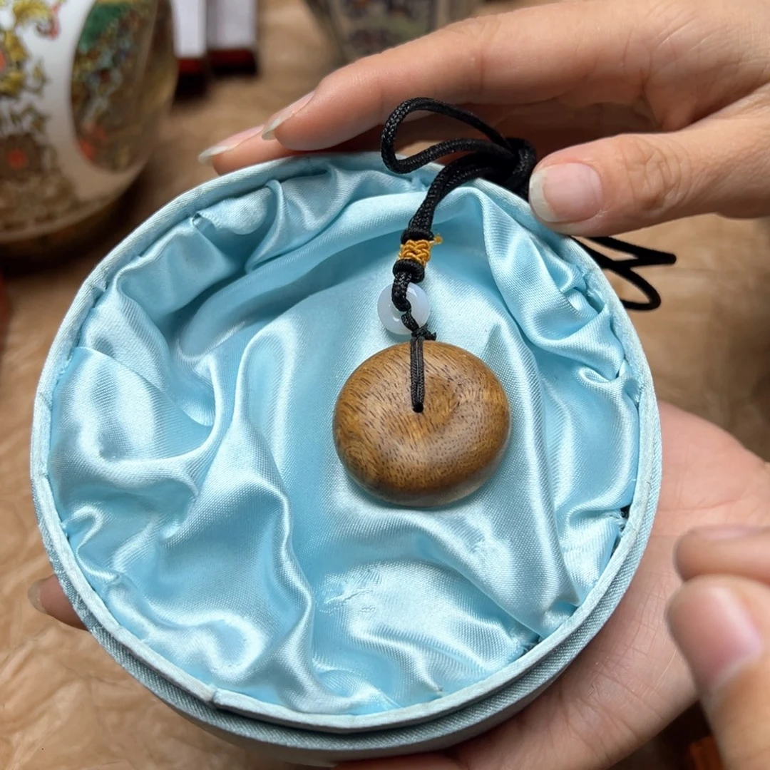 大叶紫檀（黑酸枝木类）