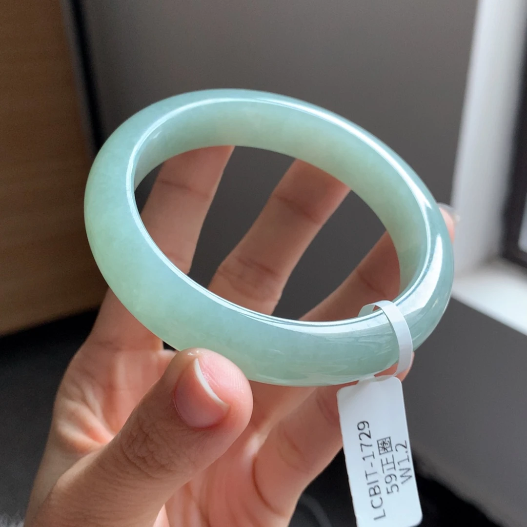 翡翠手镯未镶嵌冰湖绿25号