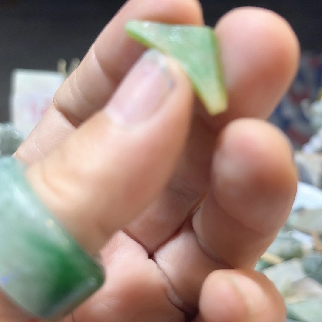 颈饰未镶嵌翡翠翡翠天然翡翠天然翡翠