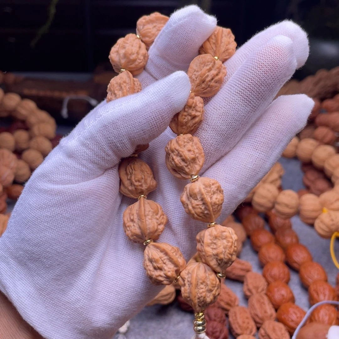 孙***e文玩核桃手串秋子