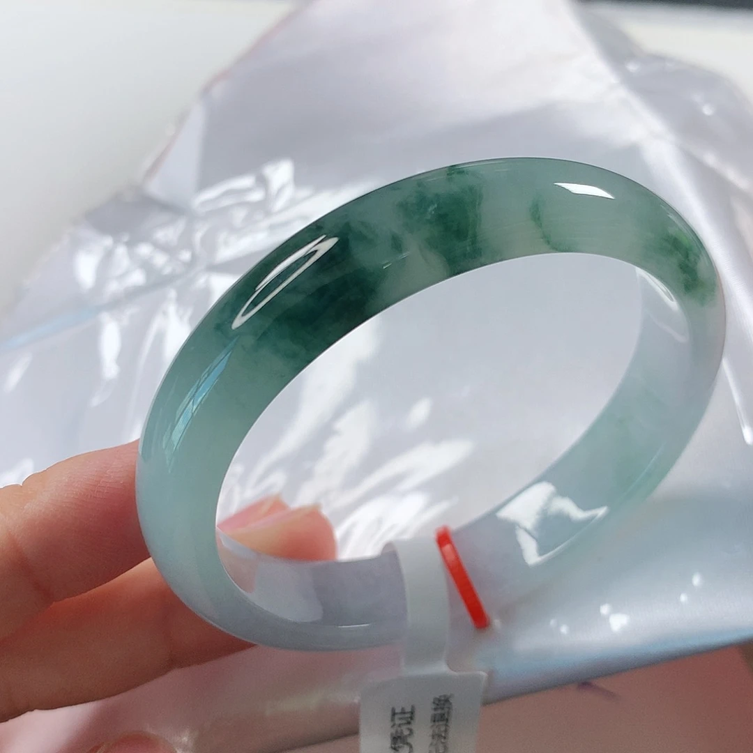 翡翠手镯（贵妃镯）未镶嵌 正圈戴5051圈①⑤①