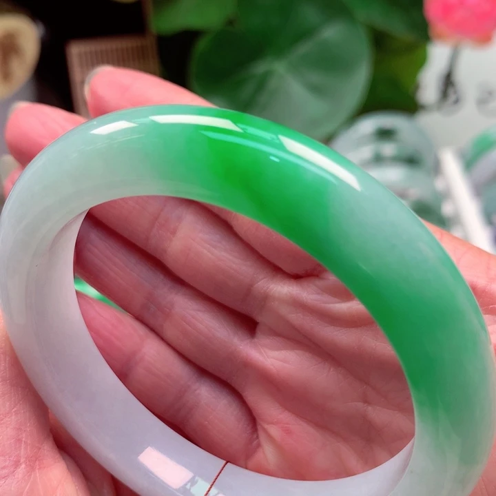 R***y翡翠未镶嵌手镯天然翡翠手镯