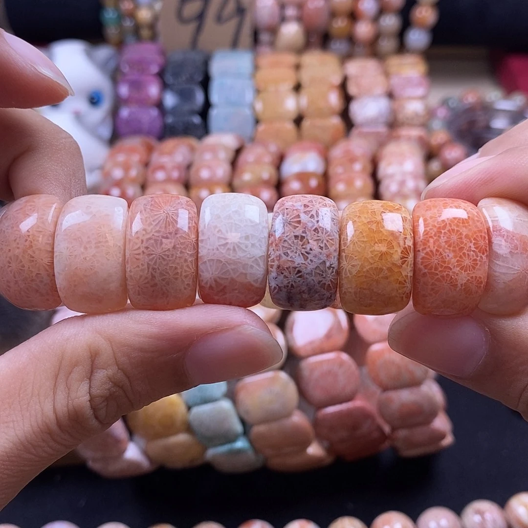 硅化珊瑚（珊瑚玉）手牌未镶嵌多彩蕾丝41