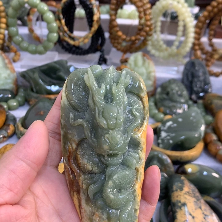 岫岩河磨玉（透闪石质玉）未镶嵌把件
