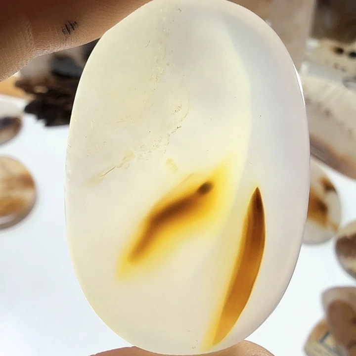 玛瑙/玉髓未镶嵌珠宝半成品