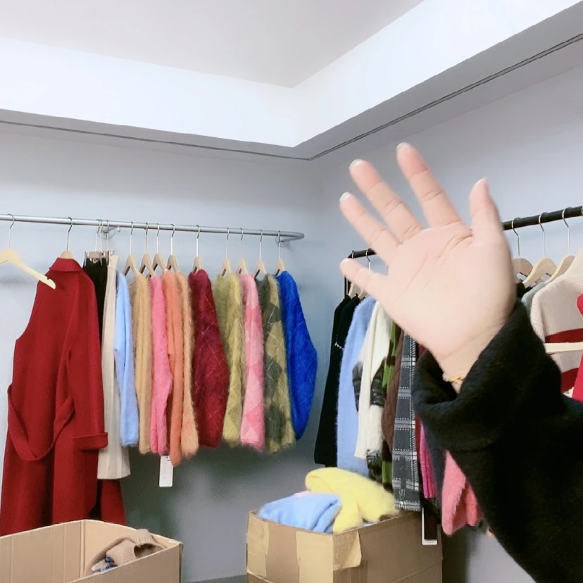 【闪购商品】红色的同款灰色158，150斤