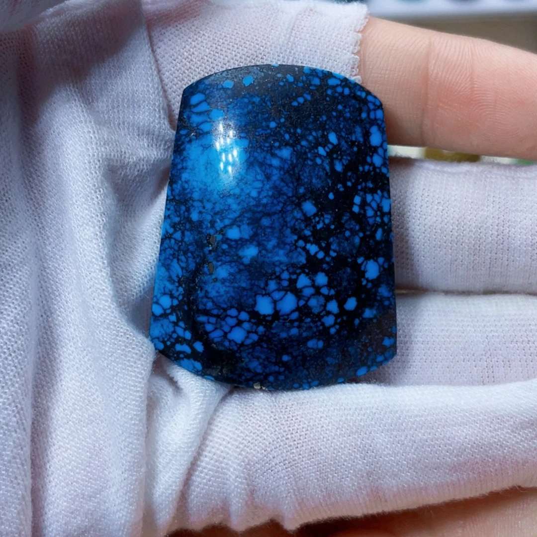 绿松石未镶嵌饰品