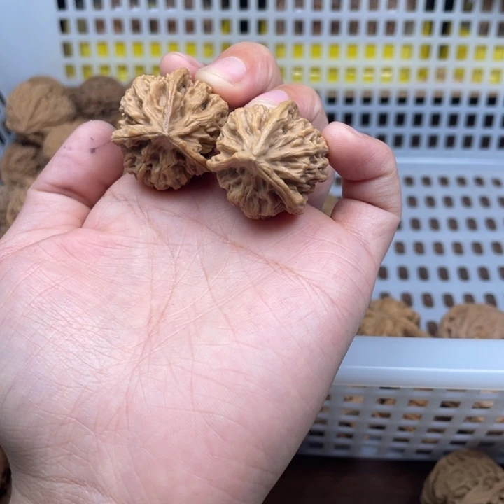 文玩核桃吊坠3131313429292934全帝王三愣