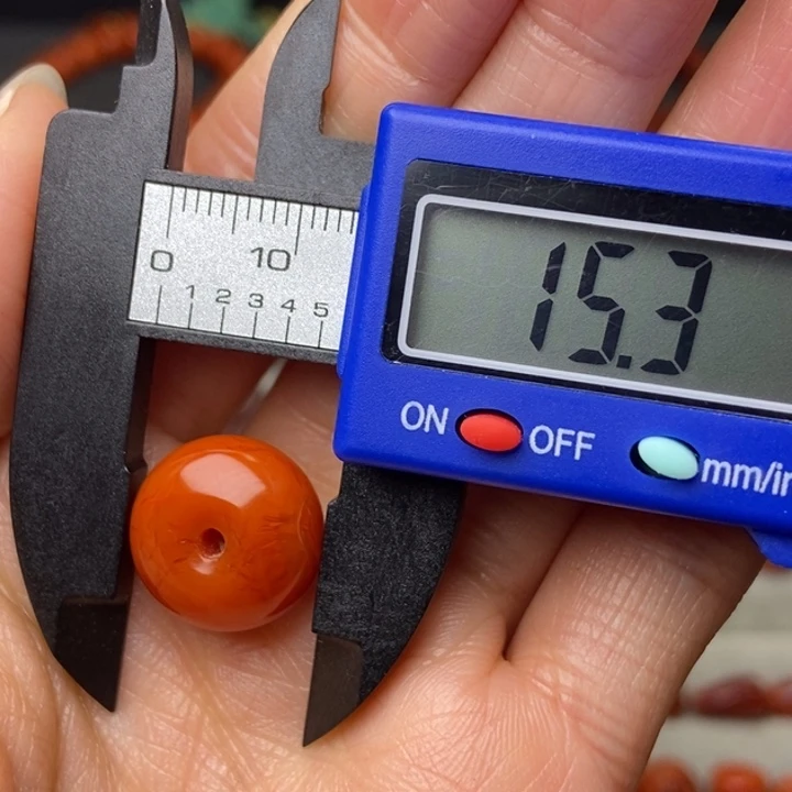 南红玛瑙配饰未镶嵌