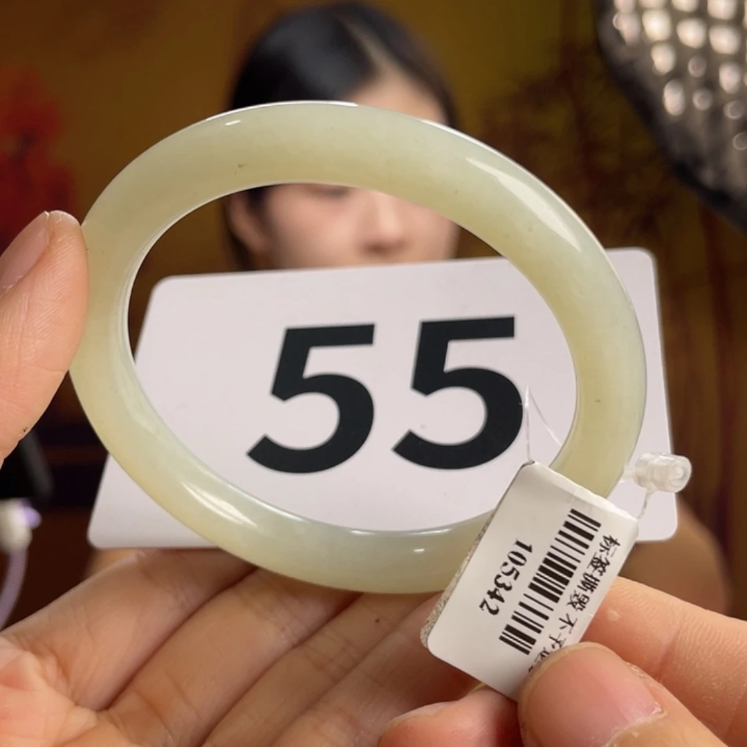 和田玉手镯未镶嵌83