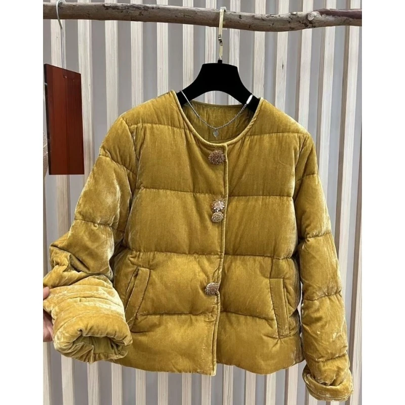 2025冬季新款女设计感品质圆领丝绒面包服气质显瘦保暖钻扣外套