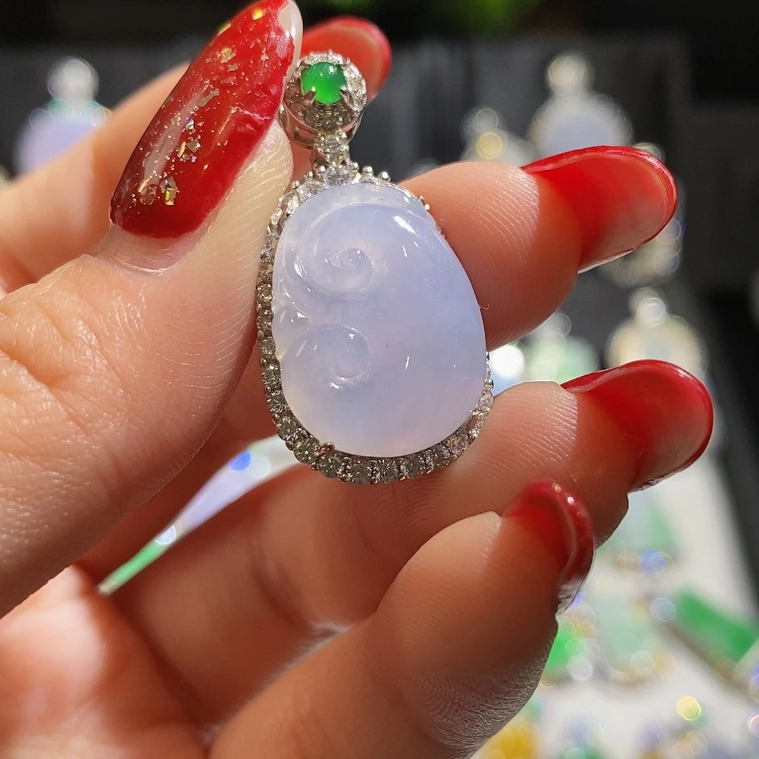 翡翠颈饰银S925镶嵌天然翡翠