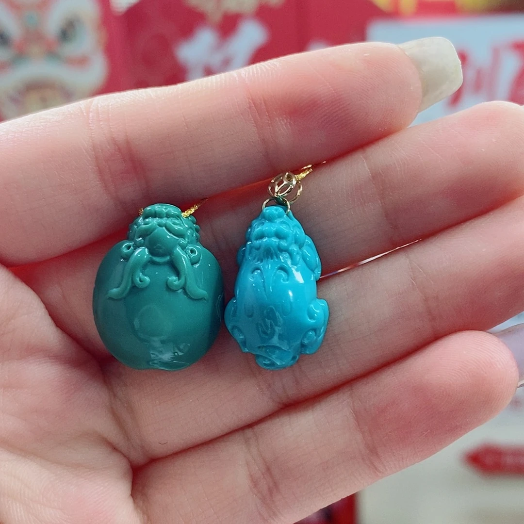 自***律绿松石未镶嵌珠宝奇石