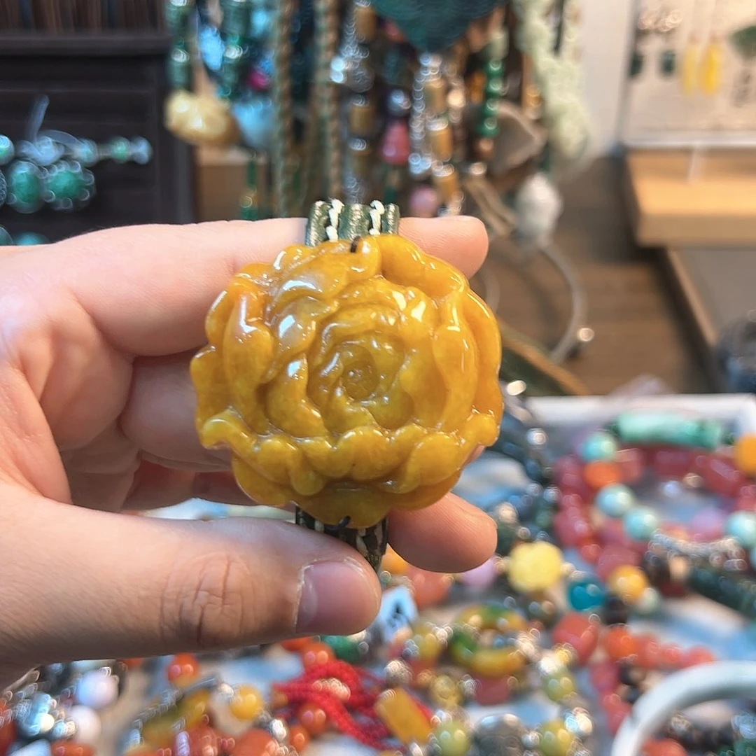 翡翠颈饰未镶嵌小****3