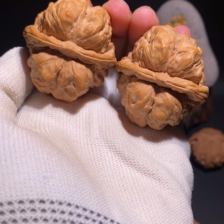 文玩核桃吊坠42蛤蟆头