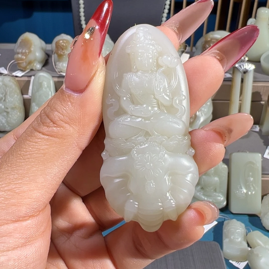 和田玉（糖玉）未镶嵌颈饰