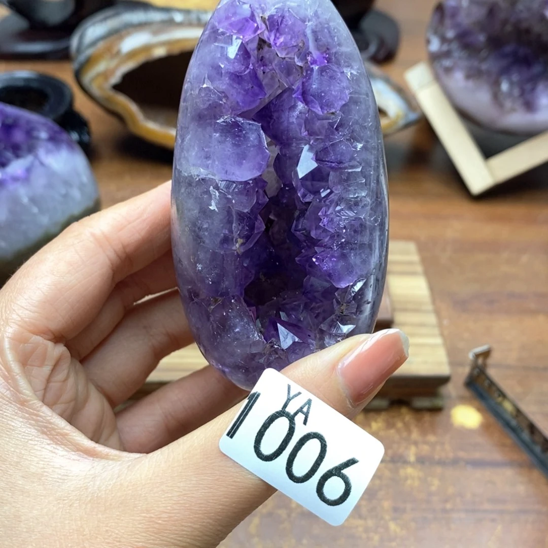 未镶嵌水晶大型摆件（非配饰）