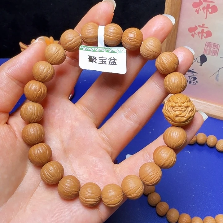 好***。吊坠猴头核桃聚宝盆
