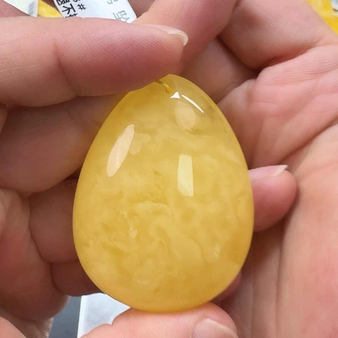 琥珀未镶嵌珠宝奇石22