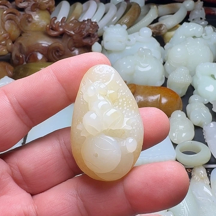 未镶嵌和田玉挂件