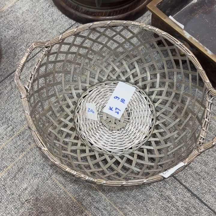 紫砂茶杯大****年非常美丽漂亮的物品